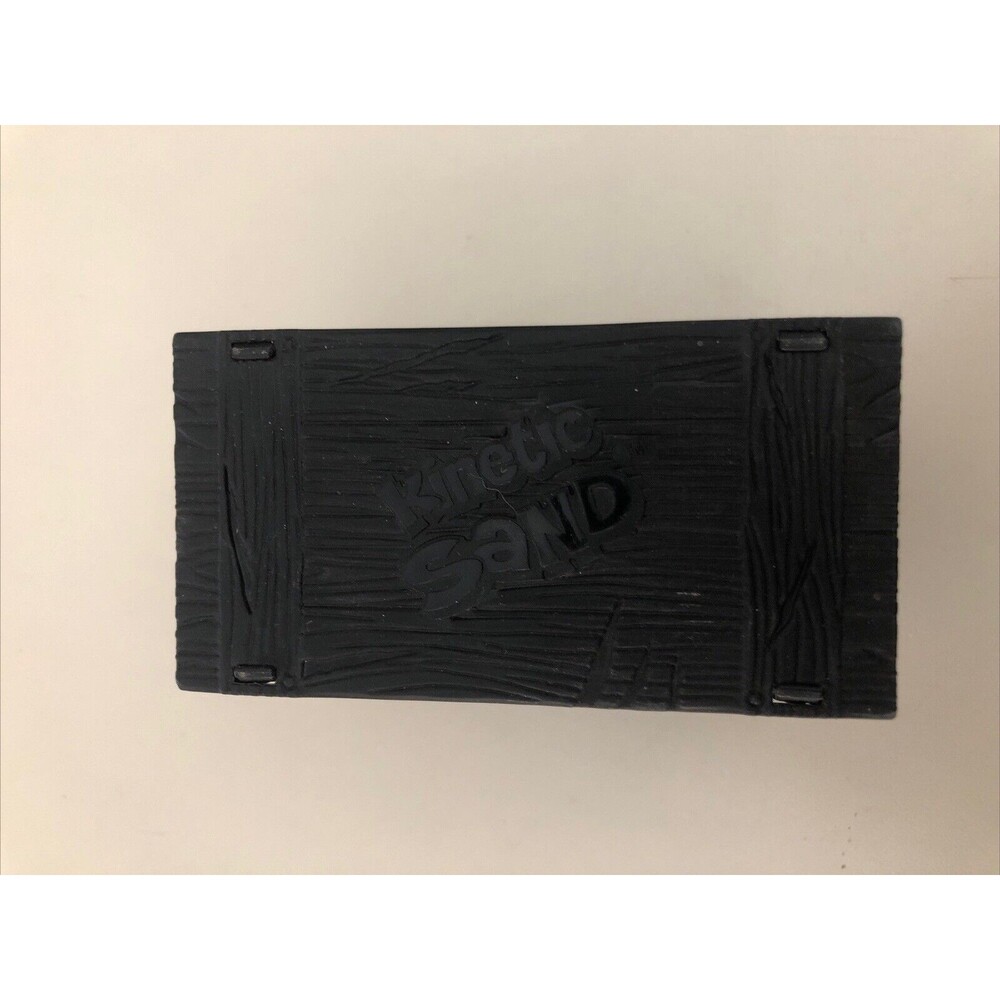 Kinetic Sand in Plastic Box Red (parts)